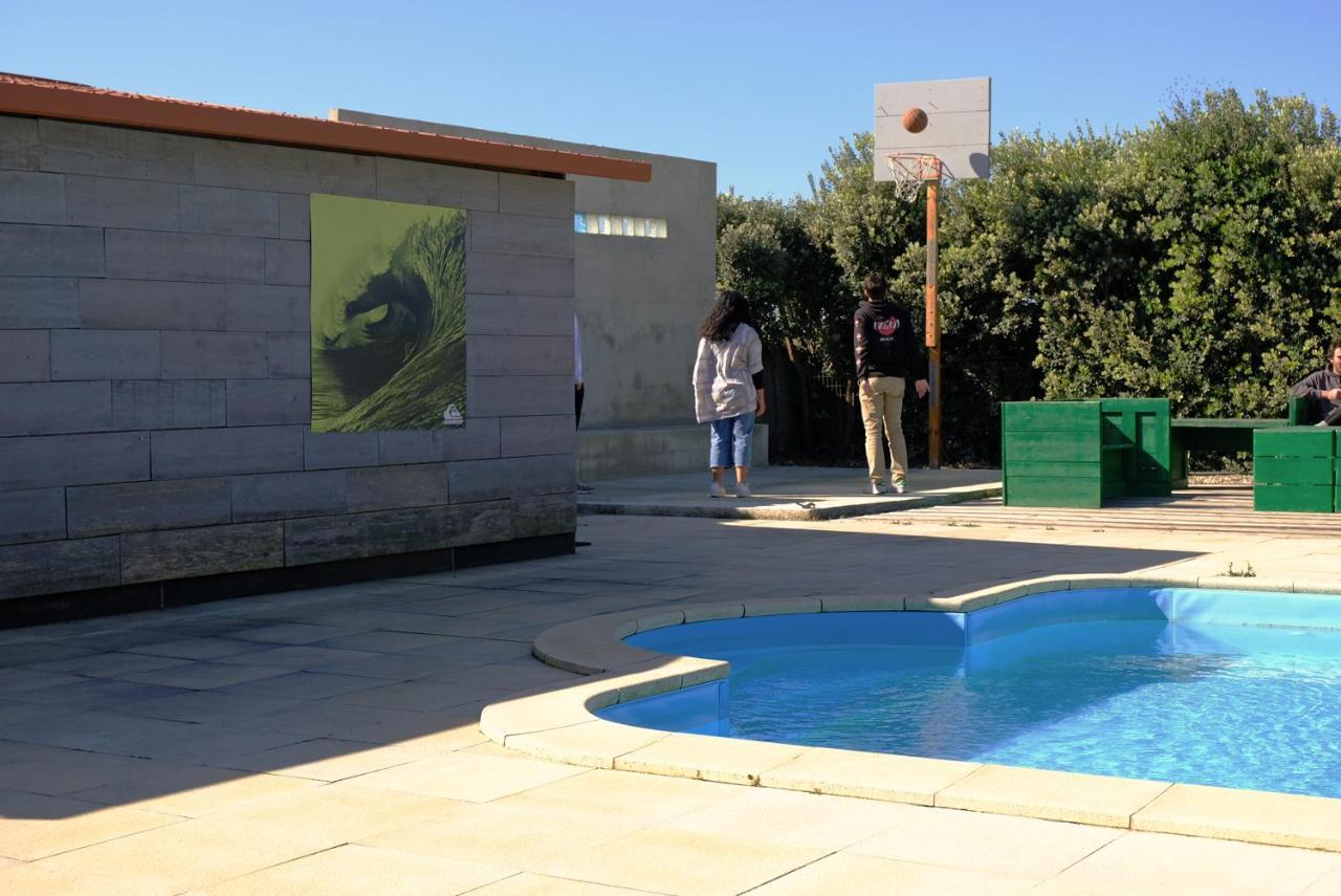 Freesurfcamp & Hostel Baleal Exterior photo